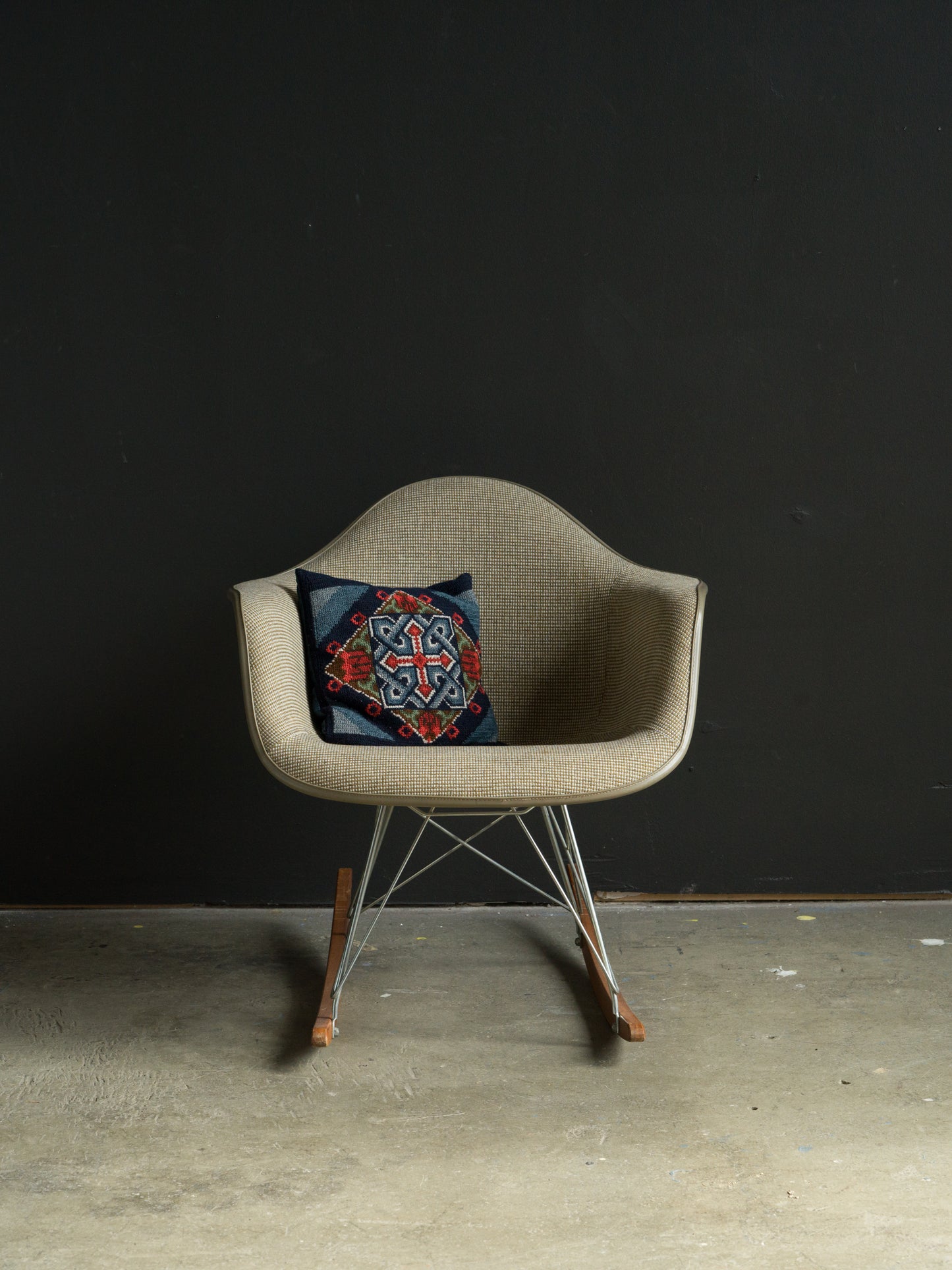 Charles & Ray Eames RAR klädd fiberglas, Herman Miller collection.