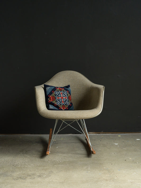 Charles & Ray Eames RAR klädd fiberglas, Herman Miller collection.