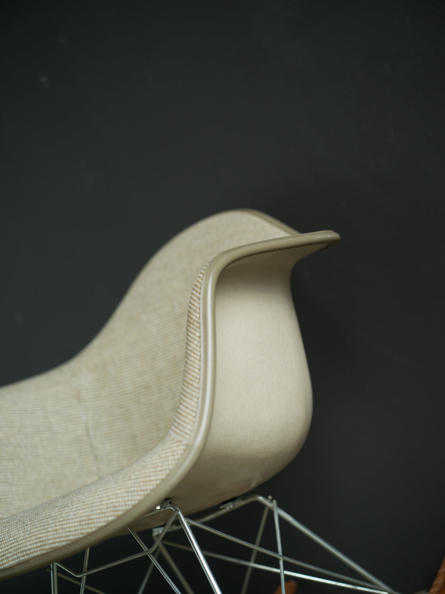 Charles & Ray Eames RAR klädd fiberglas, Herman Miller collection.