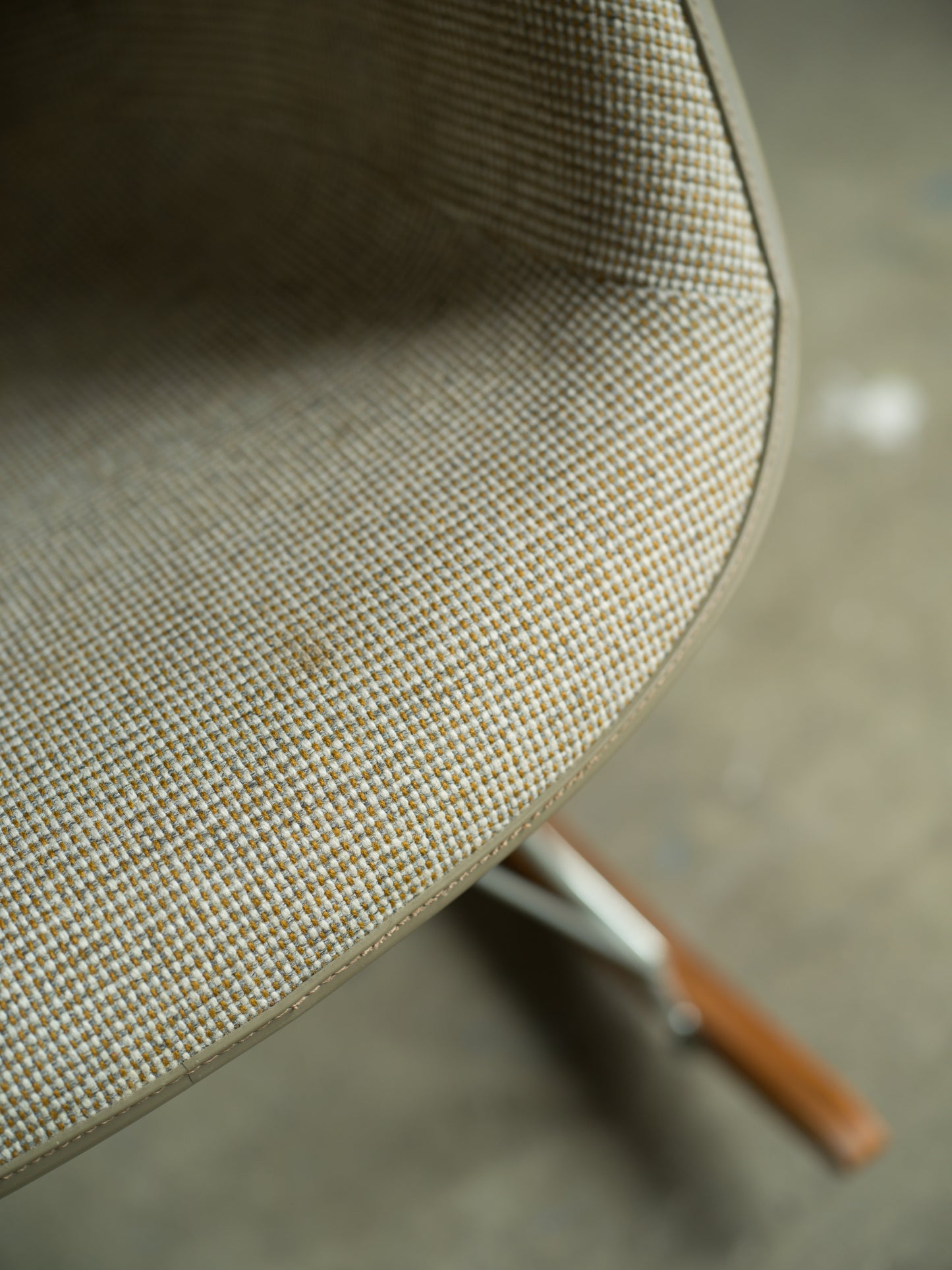 Charles & Ray Eames RAR klädd fiberglas, Herman Miller collection.
