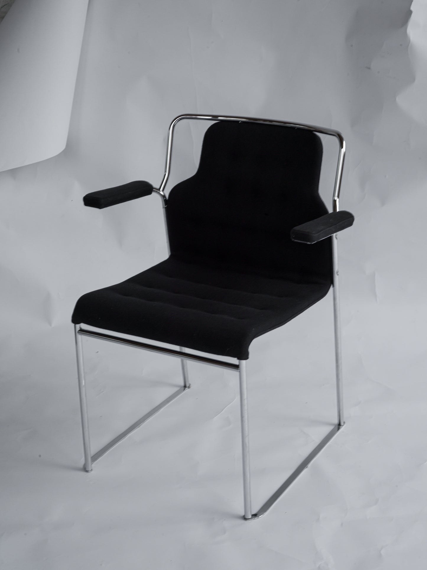Bruno Mathsson Mio 408 Svart ullklädsel.