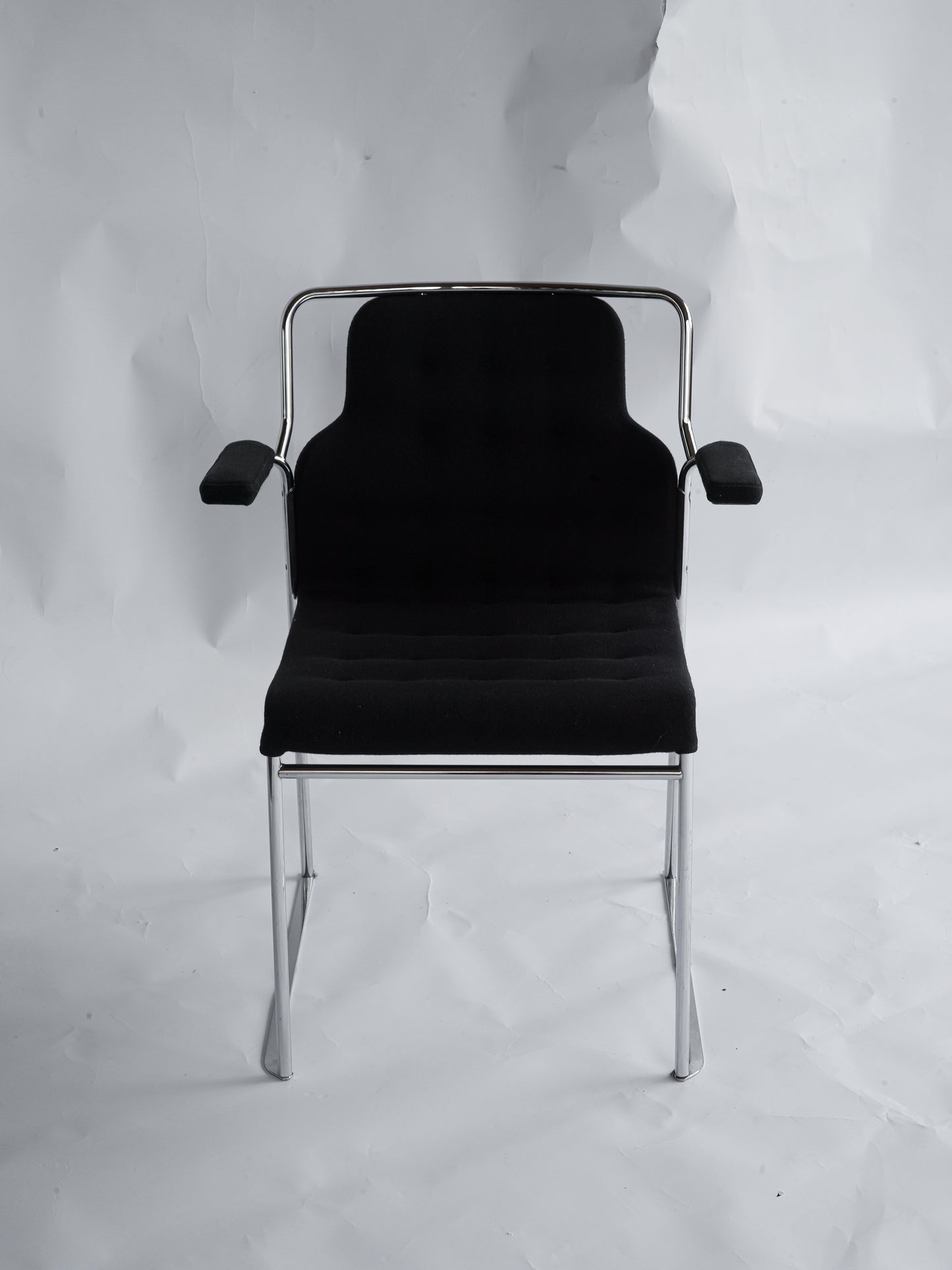 Bruno Mathsson Mio 408 Svart ullklädsel.