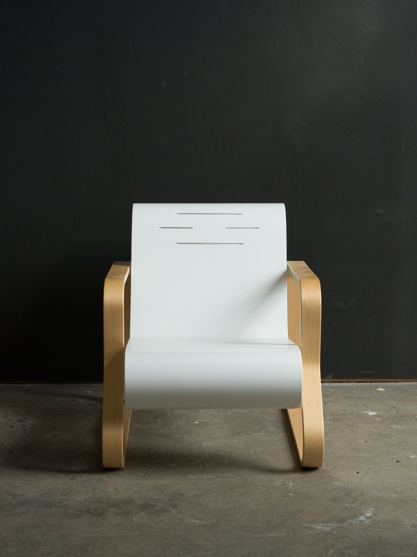 Alvar Aalto fåtölj 41 "Paimio" för Artek
