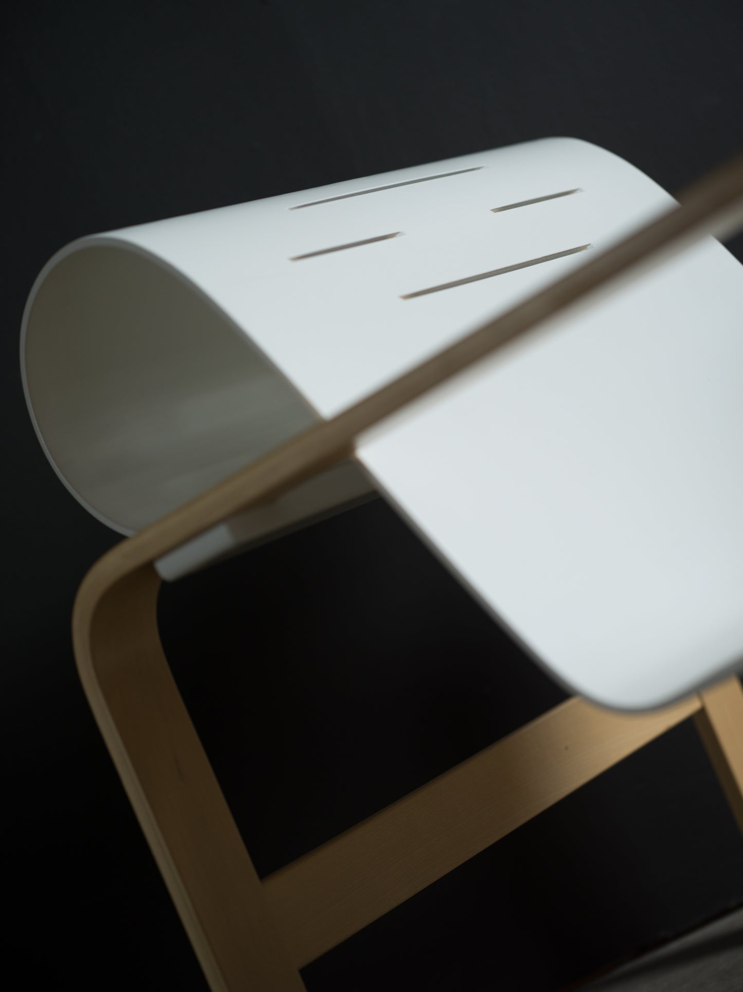 Alvar Aalto fåtölj 41 "Paimio" för Artek