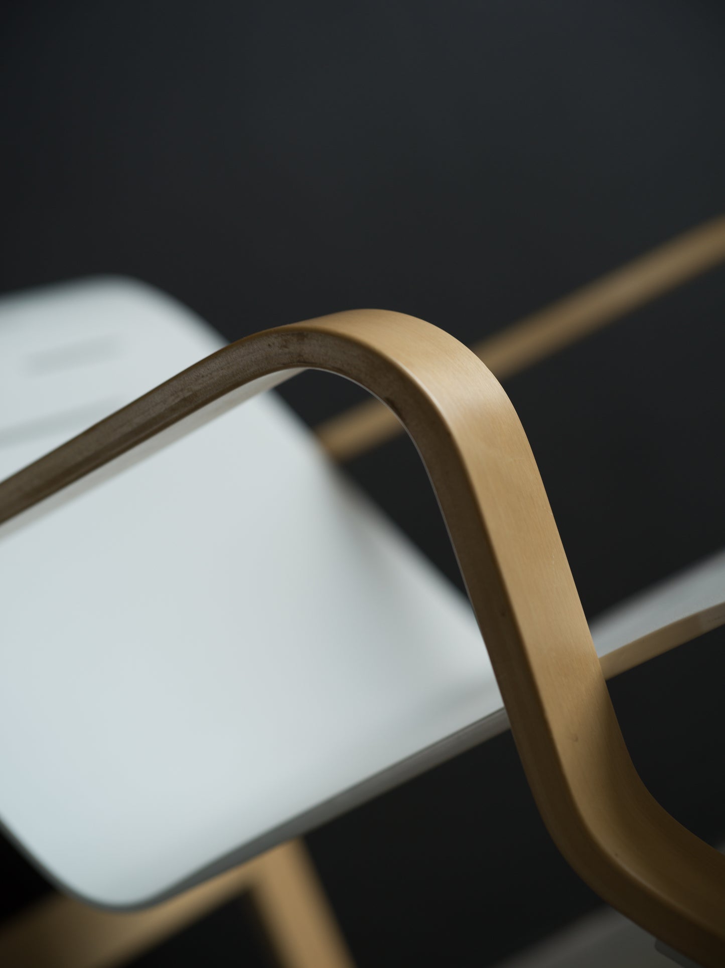 Alvar Aalto fåtölj 41 "Paimio" för Artek