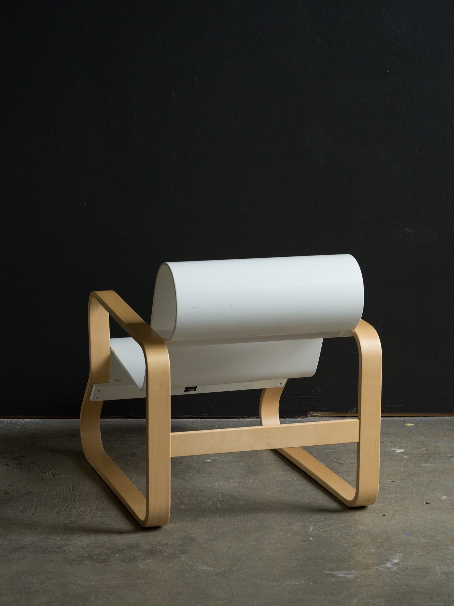 Alvar Aalto fåtölj 41 "Paimio" för Artek